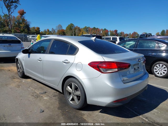 KIA FORTE LX 2018 3KPFL4A71JE226206 Image 3
