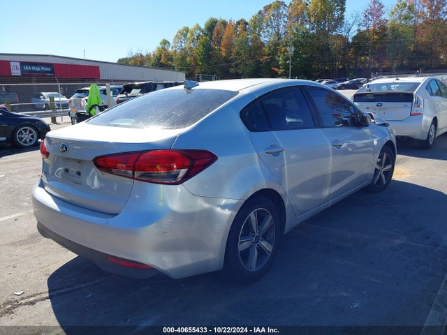 KIA FORTE LX 2018 3KPFL4A71JE226206 Image 4