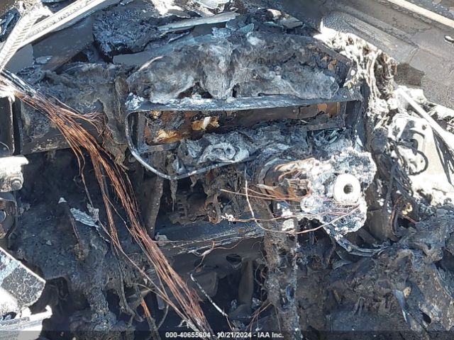 2022 AUDI S8 WAULSAF83NN000351 Photo 6