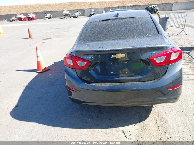 Chevrolet Cruze Lt Auto 2018 1G1BE5SM5J7112401 Image 16