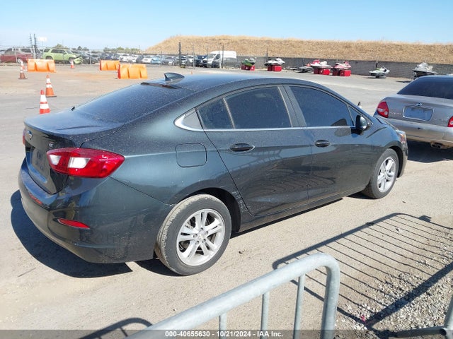 Chevrolet Cruze Lt Auto 2018 1G1BE5SM5J7112401 Image 4