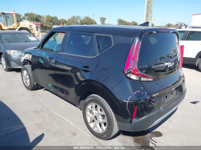 KIA SOUL LX 2023 KNDJ23AU5P7858227 Image 3