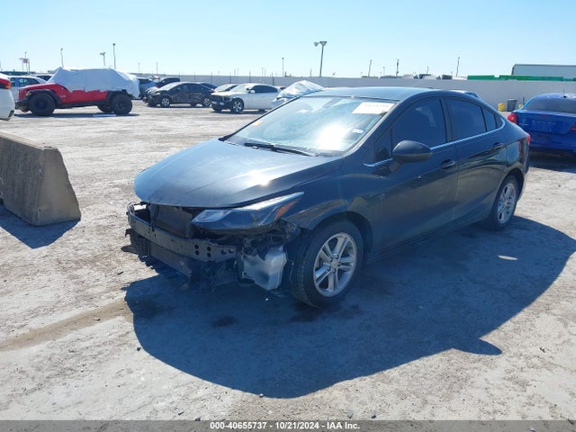 Chevrolet Cruze Lt Auto 2017 3G1BE5SM4HS533439 Image 2
