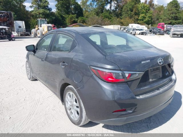 3MYDLBZV3GY113588 Scion IA