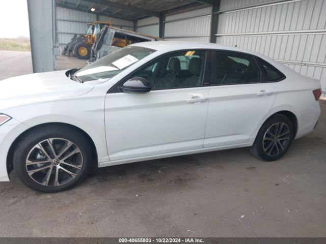 3VWBM7BU6PM048953 Volkswagen Jetta 1.5t Sport