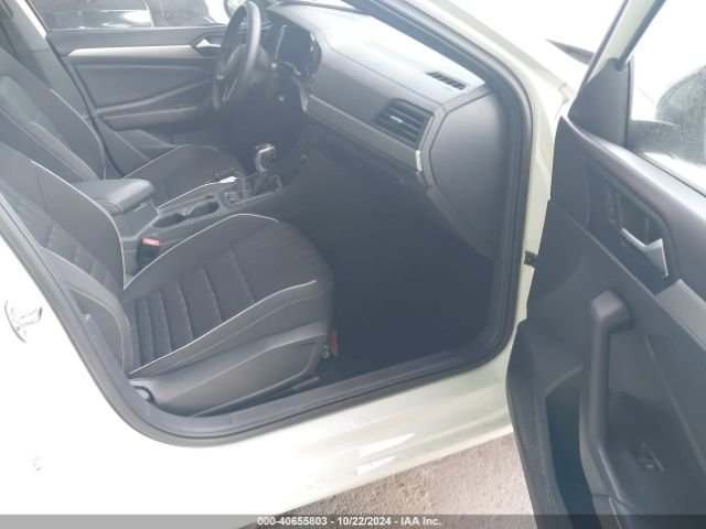 3VWBM7BU6PM048953 Volkswagen Jetta 1.5t Sport