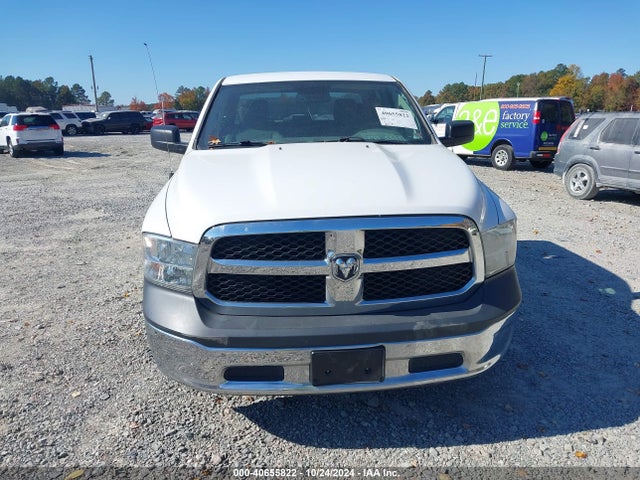 1C6RR7KG1JS254815 RAM 1500 Tradesman  4x4 5'7 Box