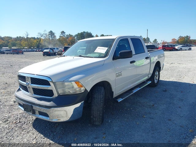 1C6RR7KG1JS254815 RAM 1500 Tradesman  4x4 5'7 Box