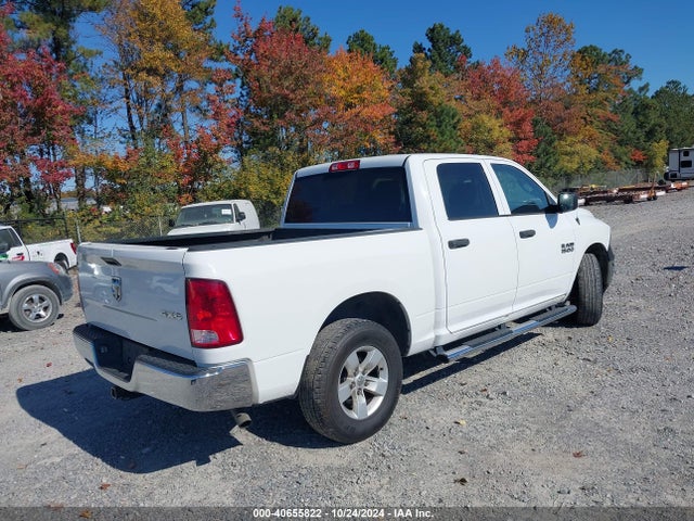 1C6RR7KG1JS254815 RAM 1500 Tradesman  4x4 5'7 Box