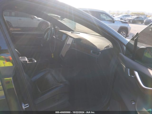 5YJXCBE23HF043093 Tesla Model X 100d/75d/90d