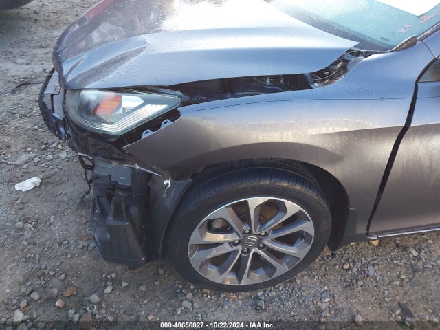 Honda Accord Sport 2015 1HGCR2F57FA189882 Image 17