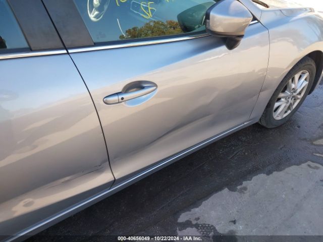 3MZBM1L77FM147334 Mazda Mazda3 I Touring