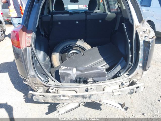 JTMBFREVXFJ039617 Toyota RAV4 LE