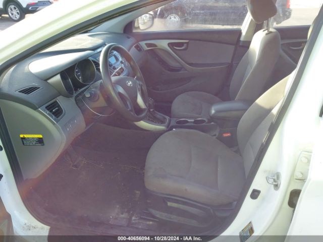 5NPDH4AE3GH781038 Hyundai ELANTRA SE