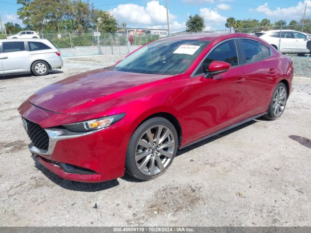 3MZBPADL3KM108415 Mazda Mazda3 Preferred Package