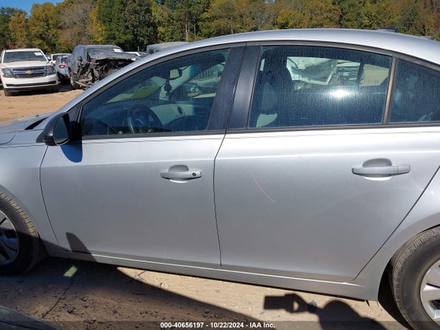 1G1PA5SH9E7191484 Chevrolet Cruze Ls Auto
