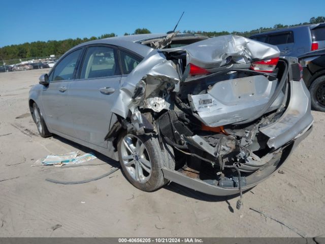 3FA6P0LU7JR152627 Ford Fusion Hybrid Se