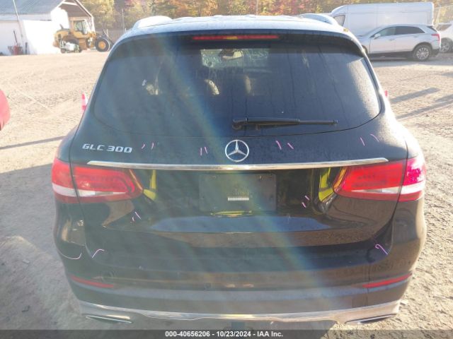 WDC0G4JB9JV019275 Mercedes-Benz GLC 300