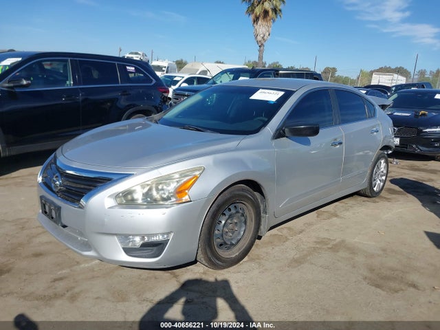 Nissan Altima 2.5 S 2015 1N4AL3AP2FC576758 Image 2