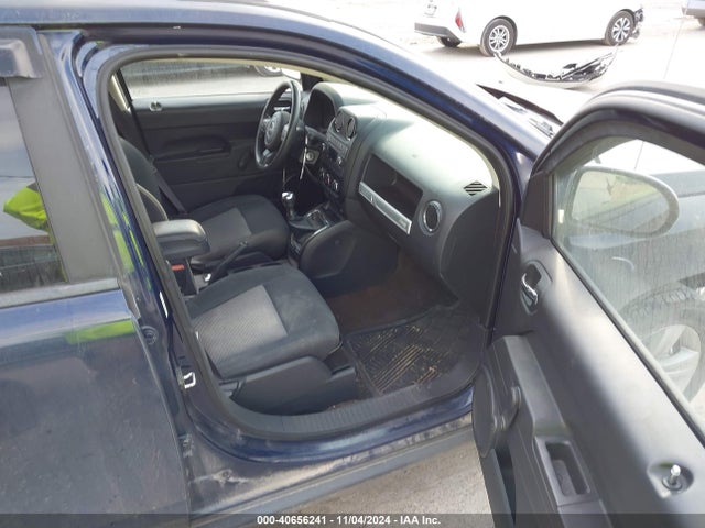 1C4NJDBB5ED625177 Jeep Compass Sport