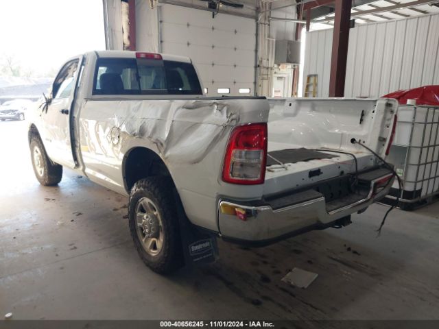 3C6MR5AJ0NG106082 RAM 2500 Tradesman  4x4 8' Box