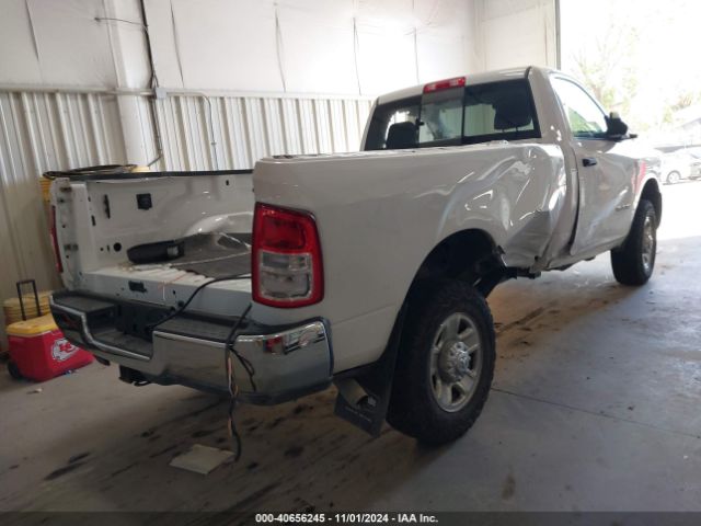 3C6MR5AJ0NG106082 RAM 2500 Tradesman  4x4 8' Box