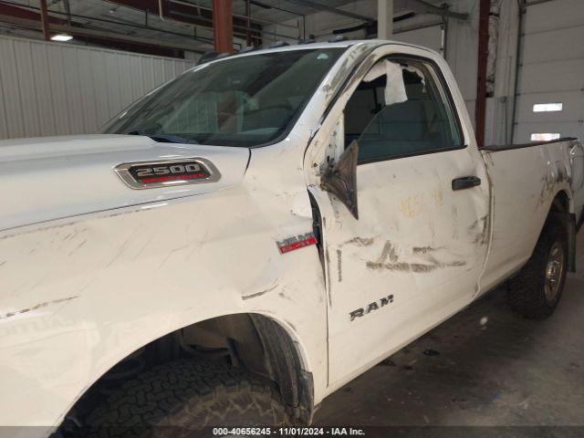 3C6MR5AJ0NG106082 RAM 2500 Tradesman  4x4 8' Box