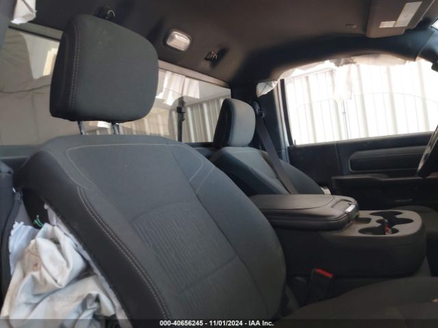 3C6MR5AJ0NG106082 RAM 2500 Tradesman  4x4 8' Box
