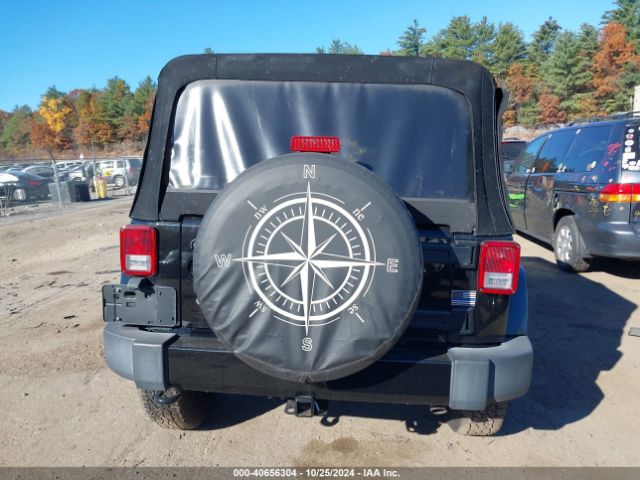1C4BJWEG2HL715886 Jeep Wrangler Unlimited Sahara 4x4