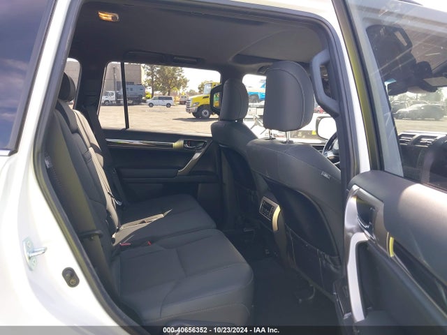 JTJAM7BX6L5246373 Lexus 460 Premium