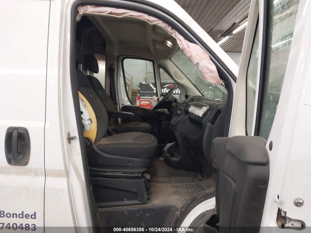 3C6URVJG6JE112074 RAM Promaster 3500 Cargo Van High Roof 159 Wb Ext