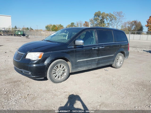 2C4RC1GG8ER387756 Chrysler Town & Country Limited