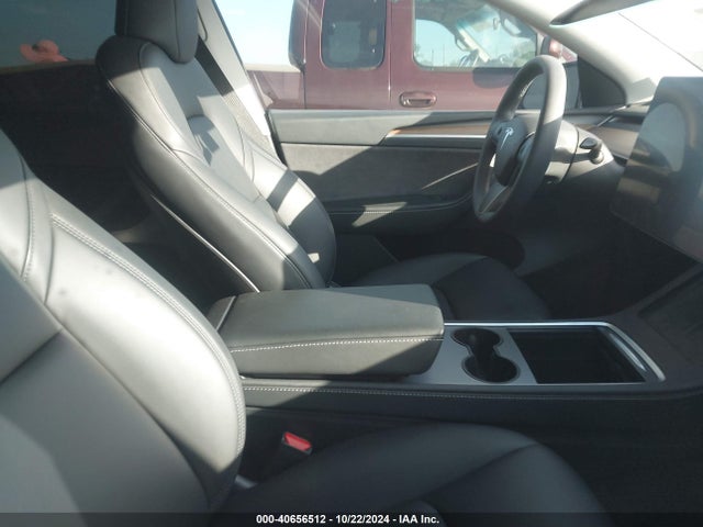 2023 TESLA MODEL Y 7SAYGDEE9PA036680 Photo 4