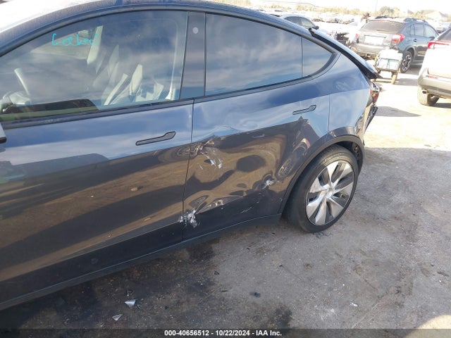2023 TESLA MODEL Y 7SAYGDEE9PA036680 Photo 5