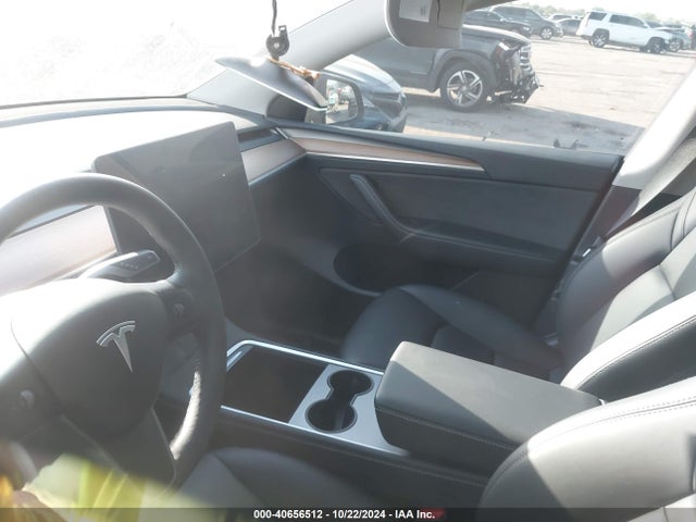 2023 TESLA MODEL Y 7SAYGDEE9PA036680 Photo 6