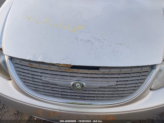 40656669 :رقم المزاد ، 2C8GT54L92R557987 vin ، 2002 Chrysler Town & Country Lxi مزاد بيع