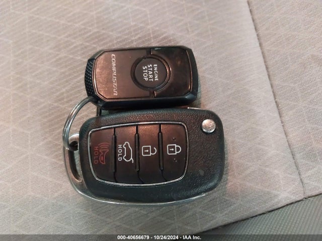 Hyundai TUCSON SE 2017 KM8J3CA46HU390374 Image 11