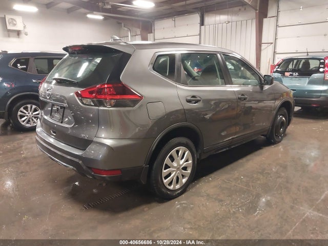 Nissan ROGUE S 2019 5N1AT2MV2KC781680 Image 4