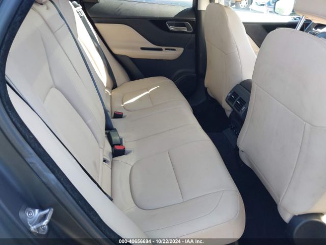 SADCJ2BV3HA494718 Jaguar F-pace 35t Premium