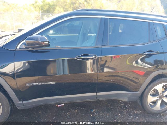 3C4NJCBB3JT186799 Jeep Compass Latitude Fwd