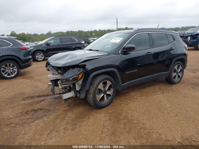 3C4NJCBB3JT186799 Jeep Compass Latitude Fwd