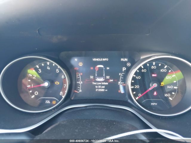 3C4NJCBB3JT186799 Jeep Compass Latitude Fwd