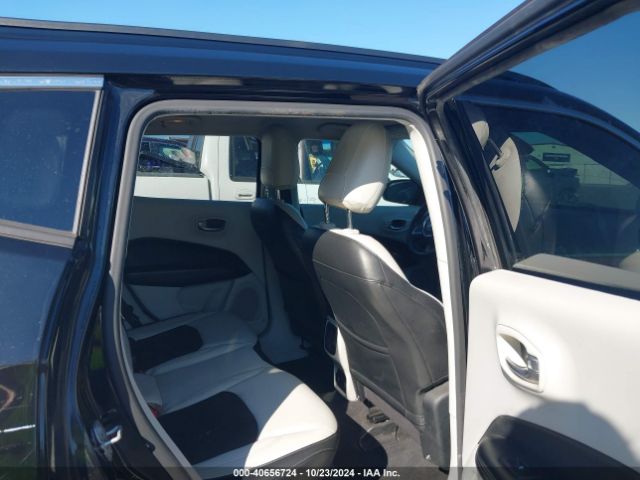 3C4NJCBB3JT186799 Jeep Compass Latitude Fwd