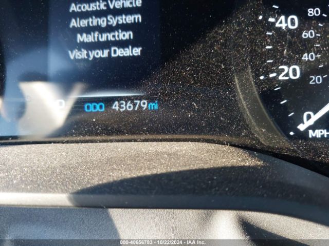5TDJRKEC5NS083292 Toyota SIENNA XLE