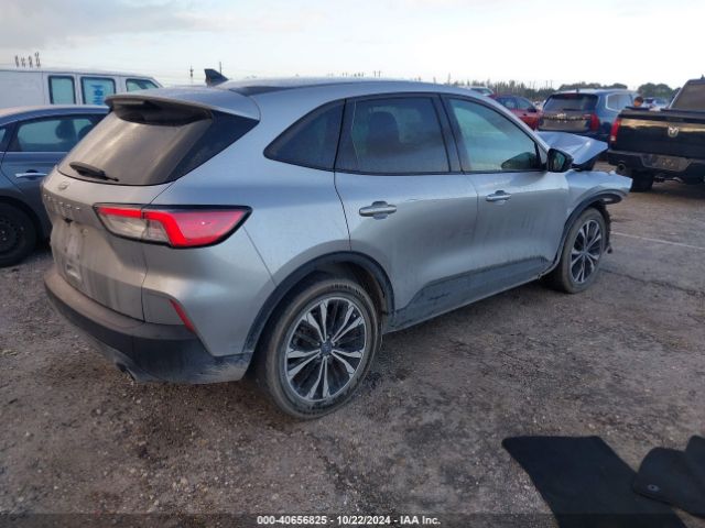 2022 FORD ESCAPE 1FMCU0G66NUB58141 Photo 3