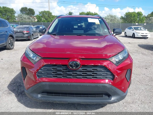 Toyota RAV4 LE 2019 JTMH1RFV1KJ008788 Image 12