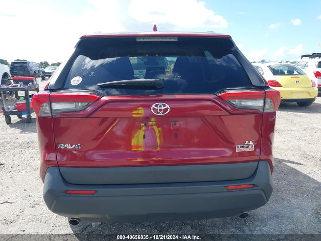 Toyota RAV4 LE 2019 JTMH1RFV1KJ008788 Image 16