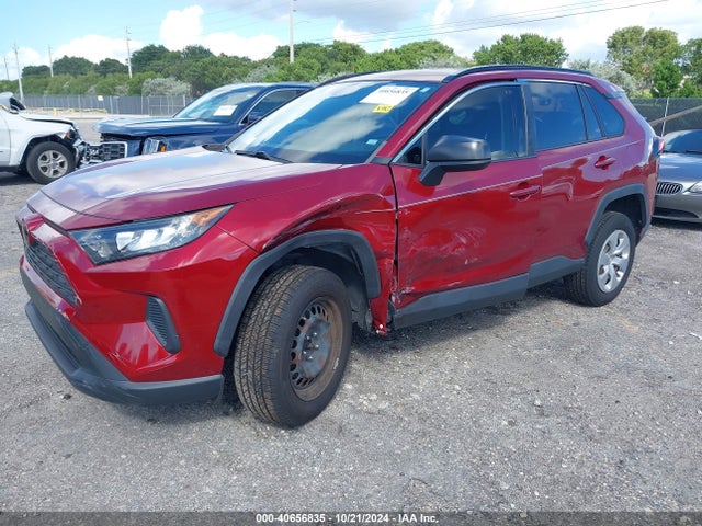 Toyota RAV4 LE 2019 JTMH1RFV1KJ008788 Image 2