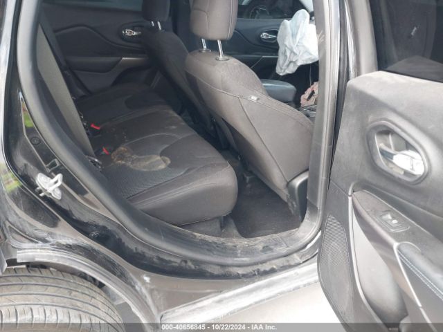 1C4PJLCB0KD357362 Jeep Cherokee Latitude Fwd