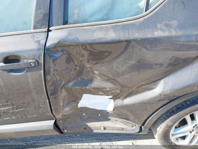 NMTKHMBX2LR105559 Toyota C-HR LE